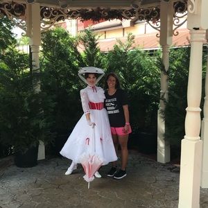 Meet your Posher, Candace